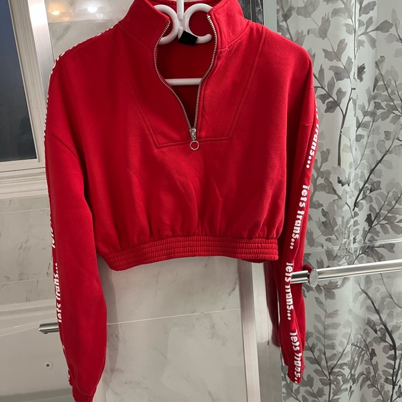 XS Red iets Frans Crop Hoodie - Picture 4 of 4